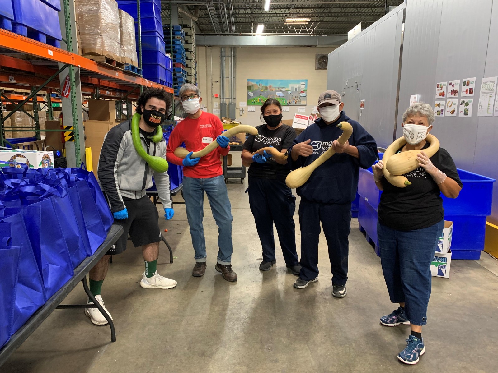 Volunteer With Us - Manna Food Center