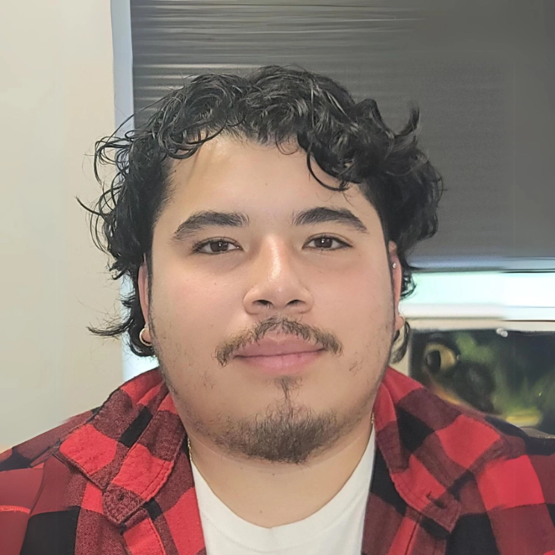 Headshot of Jason Juarez