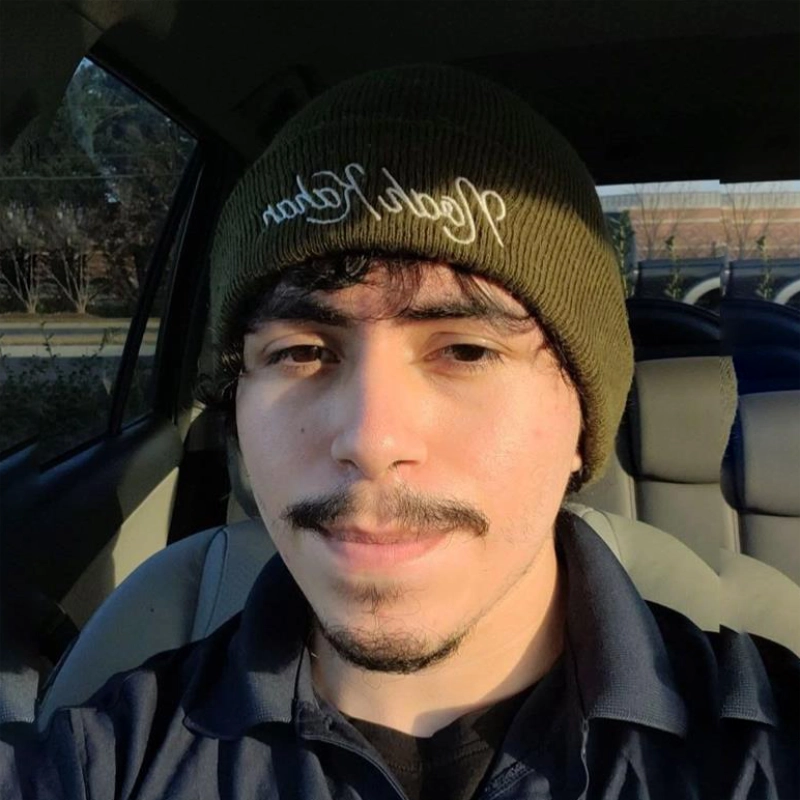 Headshot of Daniel Villanueva