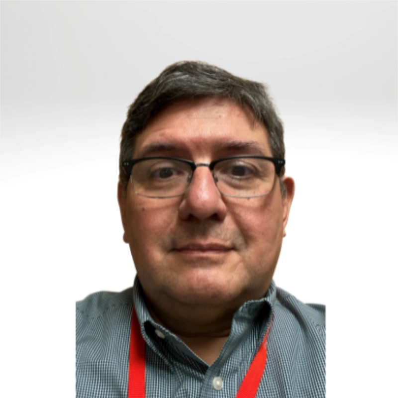 Headshot of Carlos Zuniga