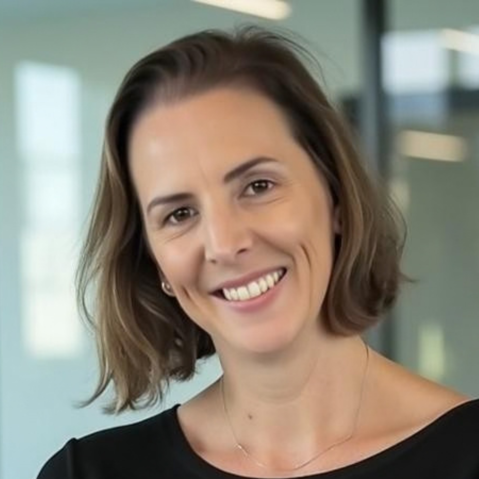 Headshot of Stephanie McGuire